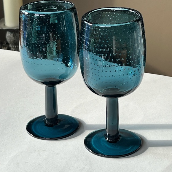 Beijing Housewares blue bubble blown glass goblets, stemware, designer glasses - Picture 10 of 14